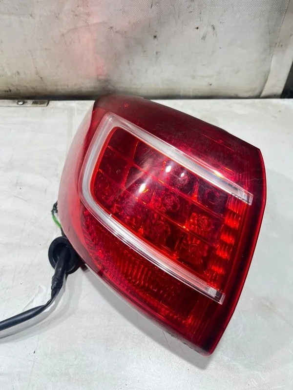 Фонарь заднего хода правый KIA Sportage 3