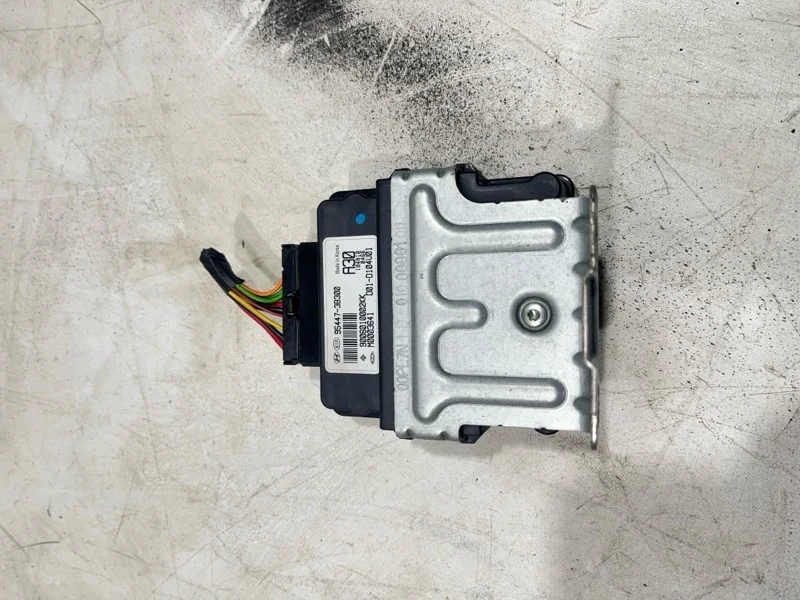 Блок управления KIA Sportage 3 2010-2013