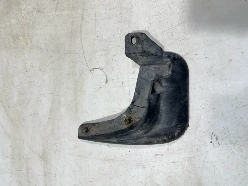 Брызговик передний левый Hyundai Getz ХЕТЧБЕК 2010