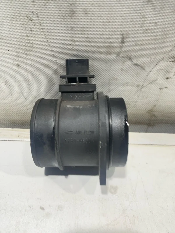 Датчик расхода воздуха Hyundai Santa fe 2 2009