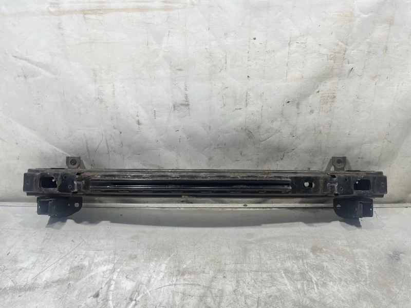 Усилитель бампера передний Hyundai Santa fe 2 2009