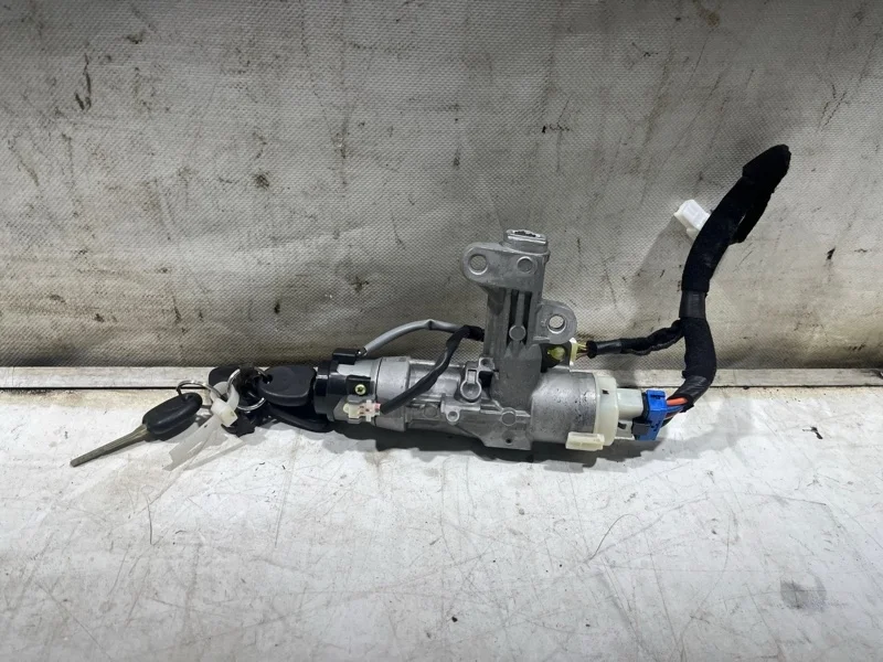 Замок зажигания Hyundai Santa fe 2 2009