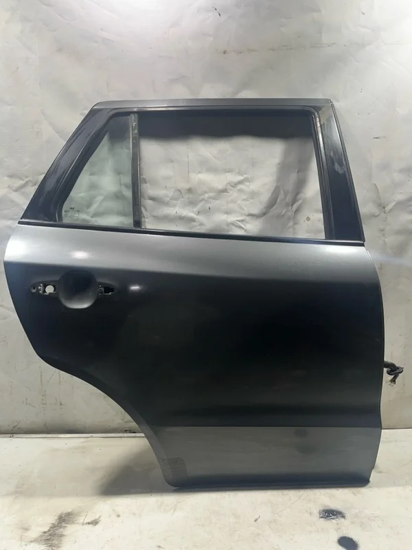 Дверь боковая задняя правая Hyundai Santa fe 2