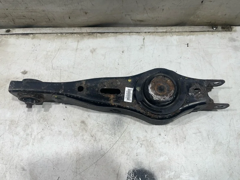 Рычаг задний правый KIA Sorento 2 2014