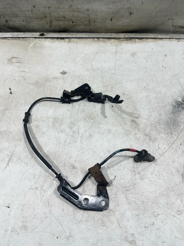 Датчик ABS задний правый KIA Sorento 2 2014