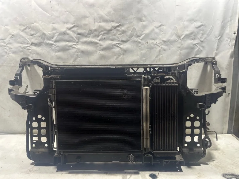 Рамка радиатора KIA Sorento 2 2014