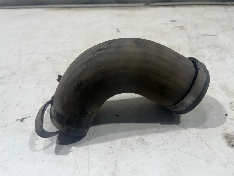 Патрубок интеркулера KIA Sorento 2 2014