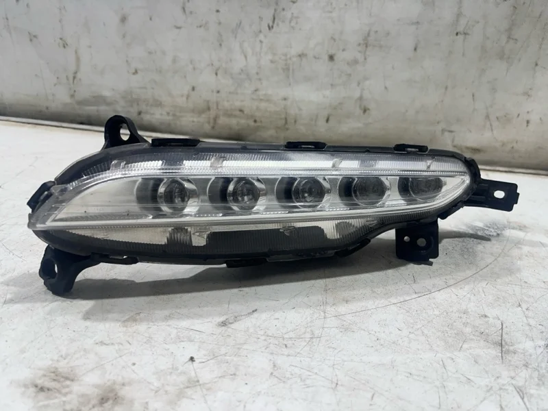 Фара противотуманная передняя левая Hyundai Tucson
