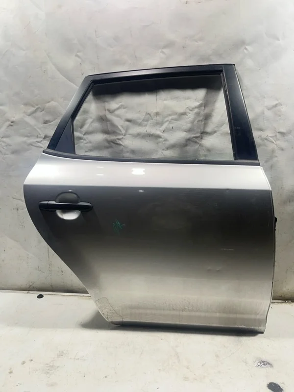 Дверь боковая задняя правая KIA CEED 1 2009