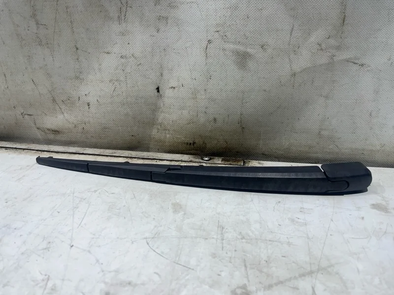 Поводок стеклоочистителей задний Hyundai Tucson 3