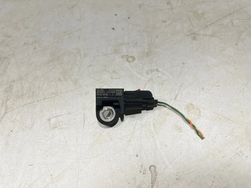 Датчик удара KIA Sorento 2 2014