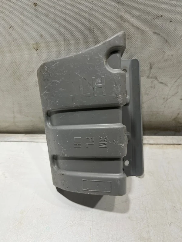 Крепление бампера заднее левое KIA Sorento 2 2014