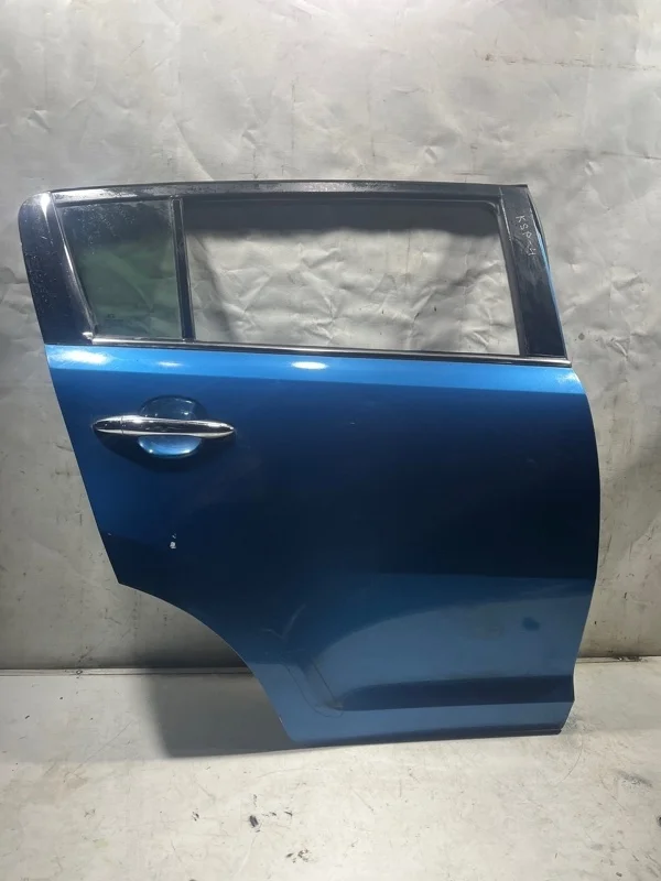Дверь боковая задняя правая KIA Sportage 3