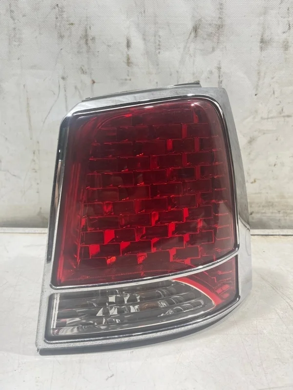 Фонарь заднего хода правый KIA Sorento 2 2010