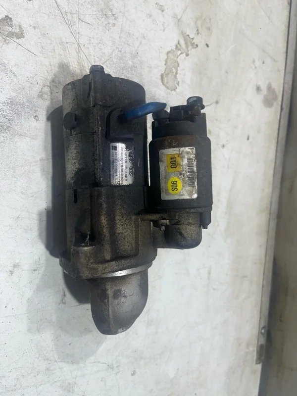 Стартер KIA Sorento 2 2010