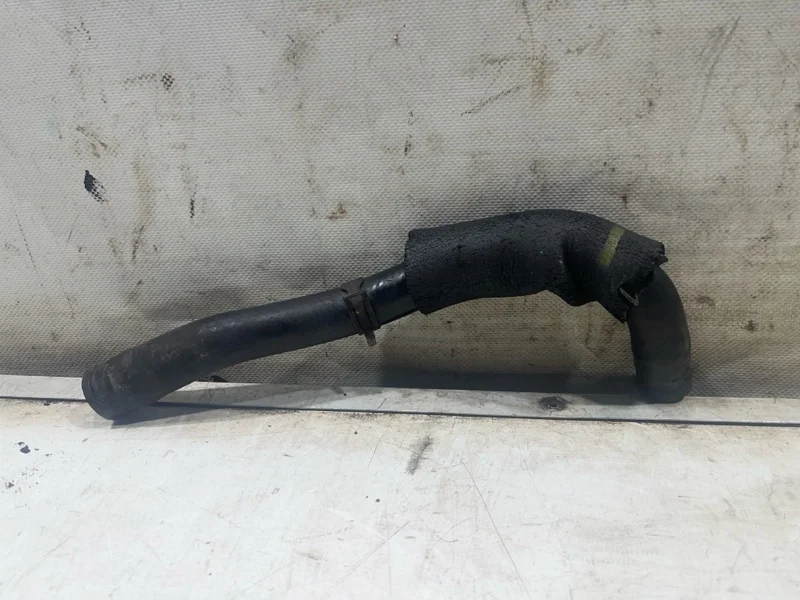 Патрубок системы охлаждения KIA Sorento 2 2010