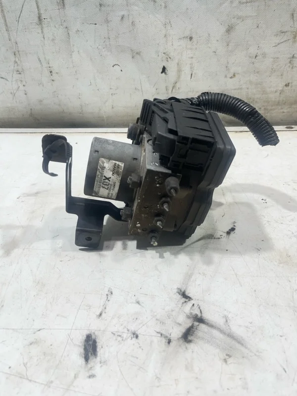 Блок ABS KIA Sorento 2 2010