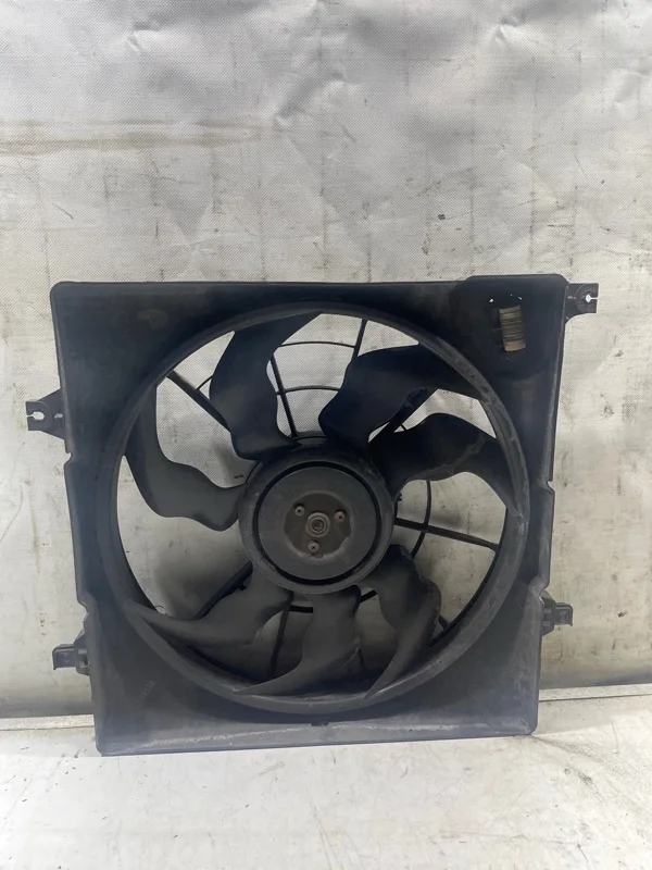 Диффузор радиатора Hyundai Tucson 3 2016