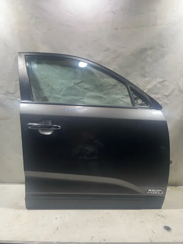 Дверь боковая передняя правая KIA Sorento 2 2010