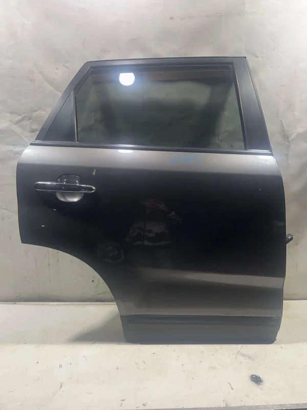 Дверь боковая задняя правая KIA Sorento 2 2010