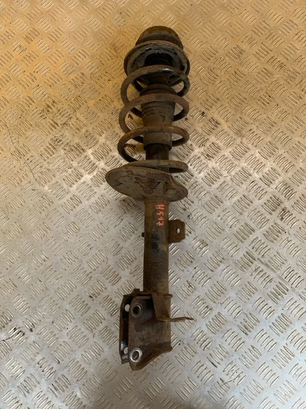 Амортизатор передний левый Dacia Duster 2010-2017 2014 543026656R 1.5 D K9K858