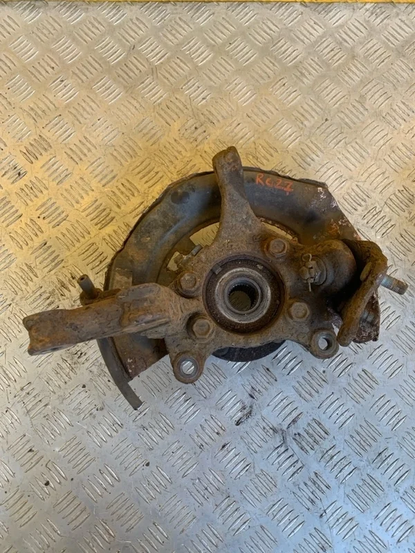 Кулак поворотный правый Toyota Rav 4 (Ca40) (2012-2019) 2013 4321142081 2.0 D 1ADFTV