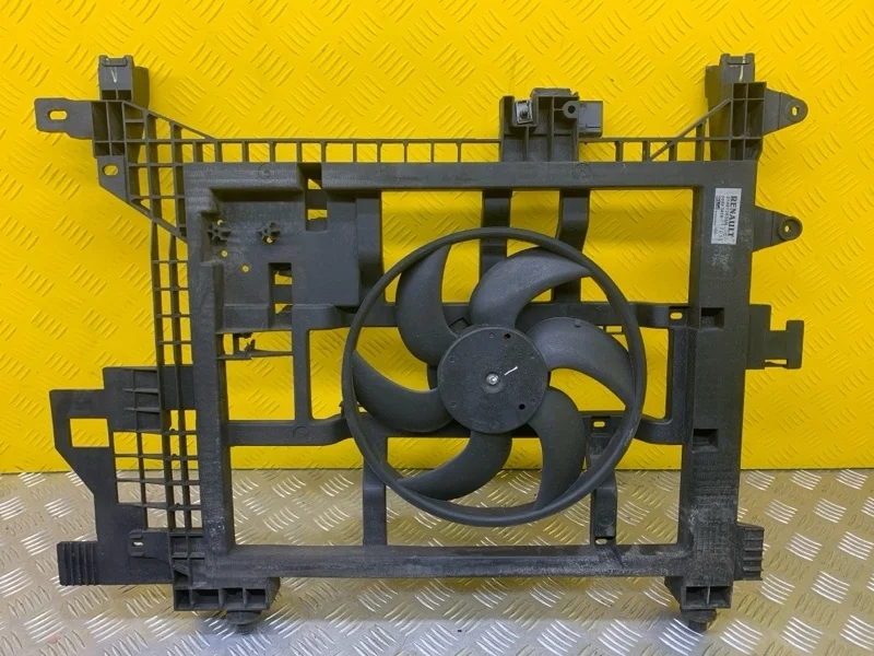 Вентилятор радиатора Dacia Duster 2010-2017 2014 214813635R 1.5 D K9K858