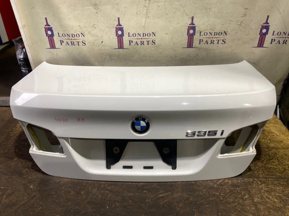 Багажник BMW F10