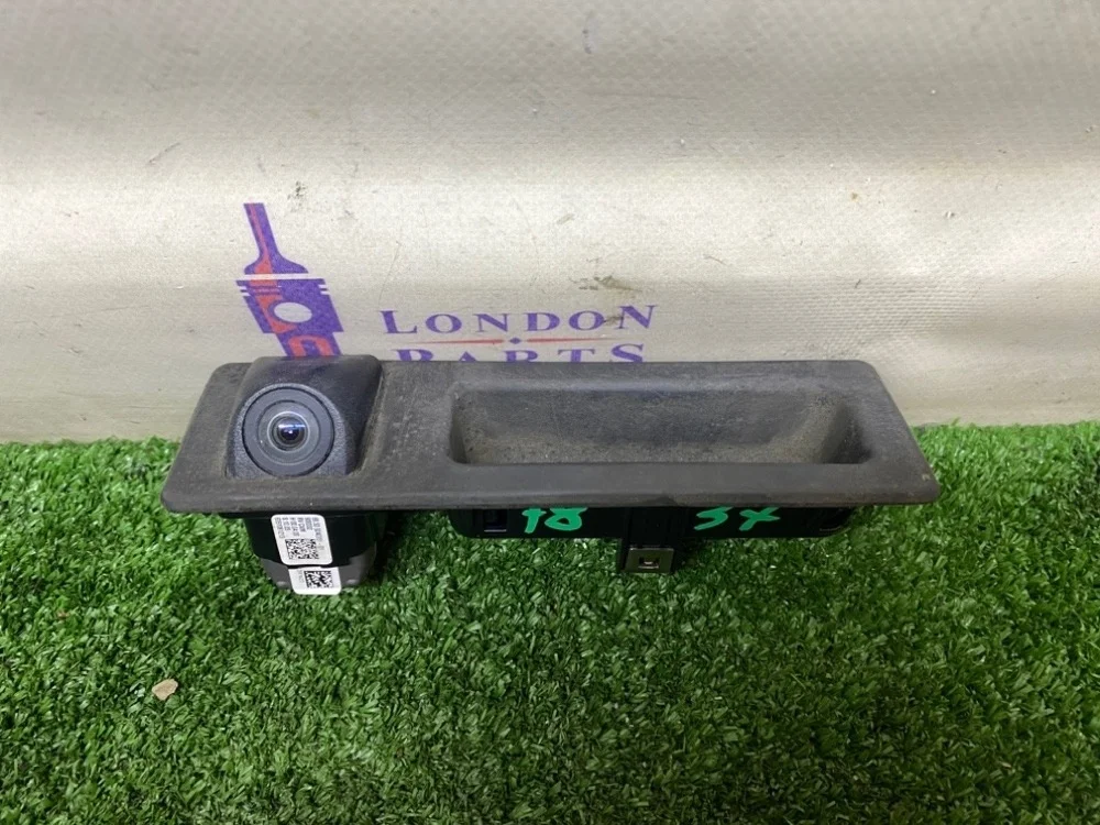 Камера заднего вида BMW F30