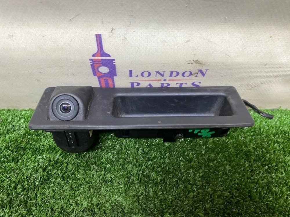 Камера заднего вида BMW F10