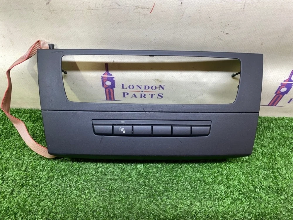 Рамка блока климата BMW E93