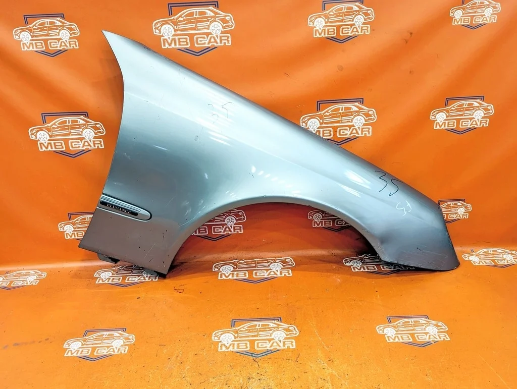 Крыло переднее правое Mercedes-Benz