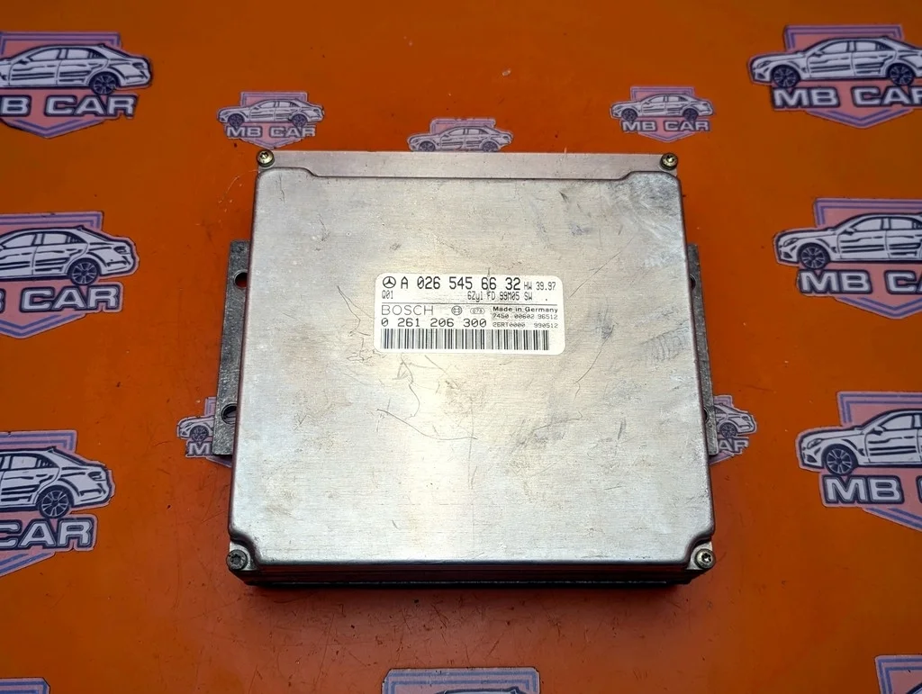 Блок управления двигателем Mercedes-Benz