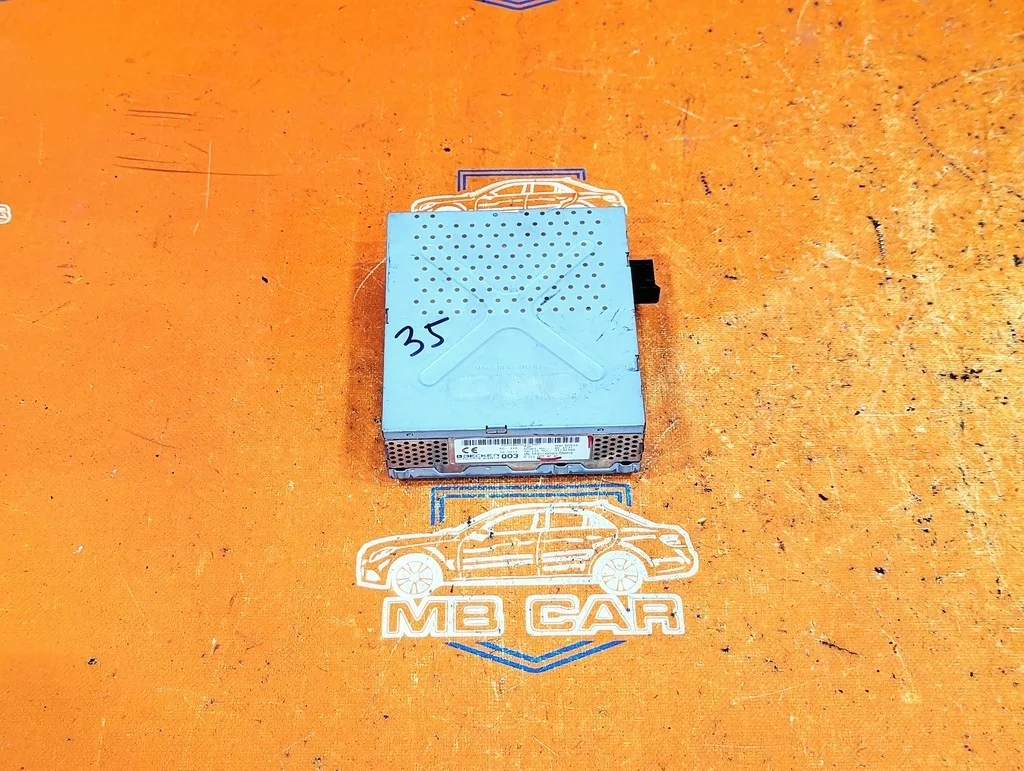 Усилитель звука Mercedes-Benz