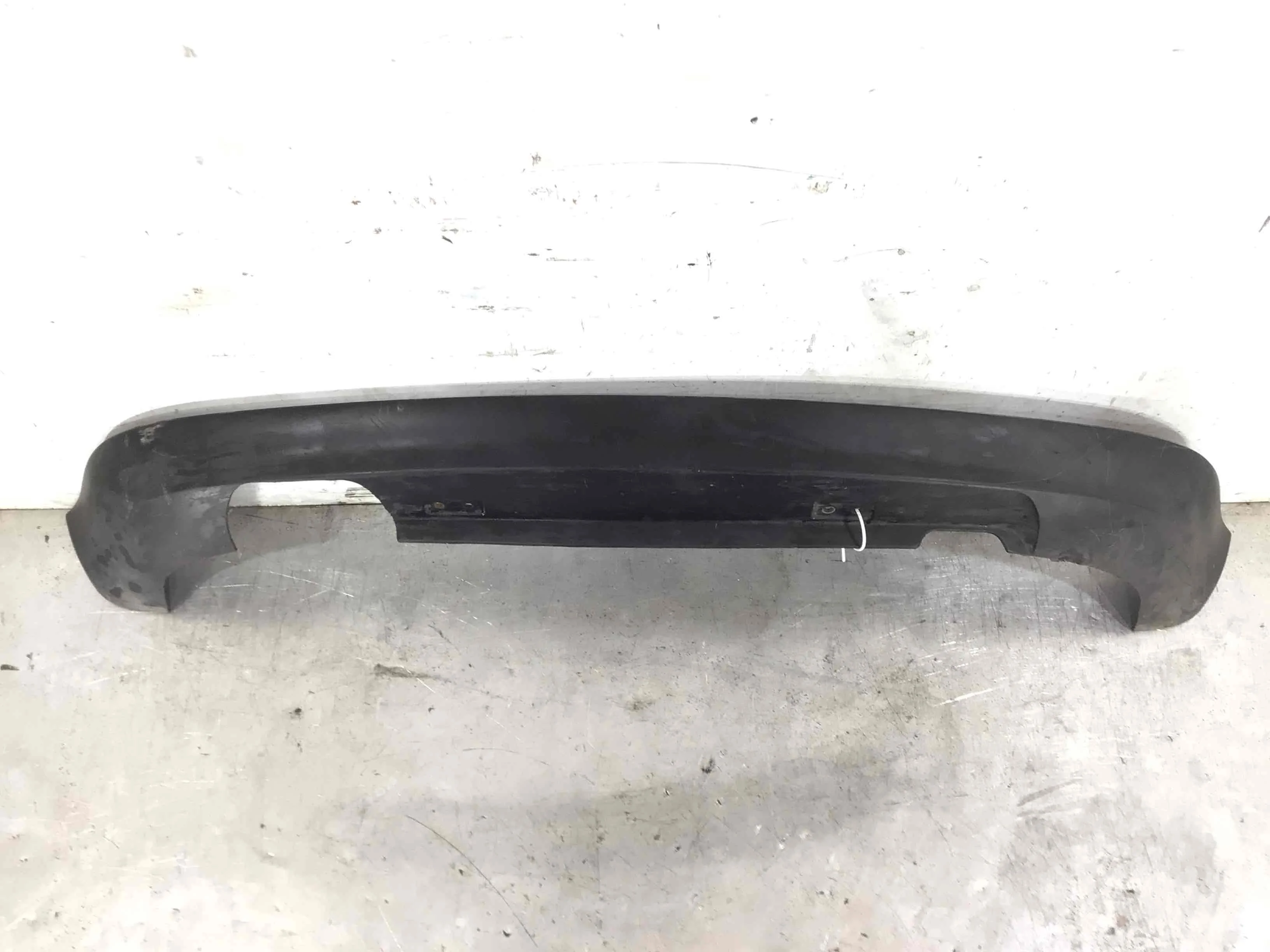 Юбка бампера заднего Volkswagen Golf 4 поколение (1997-2004) бензин 1.6 i Механика Х/б