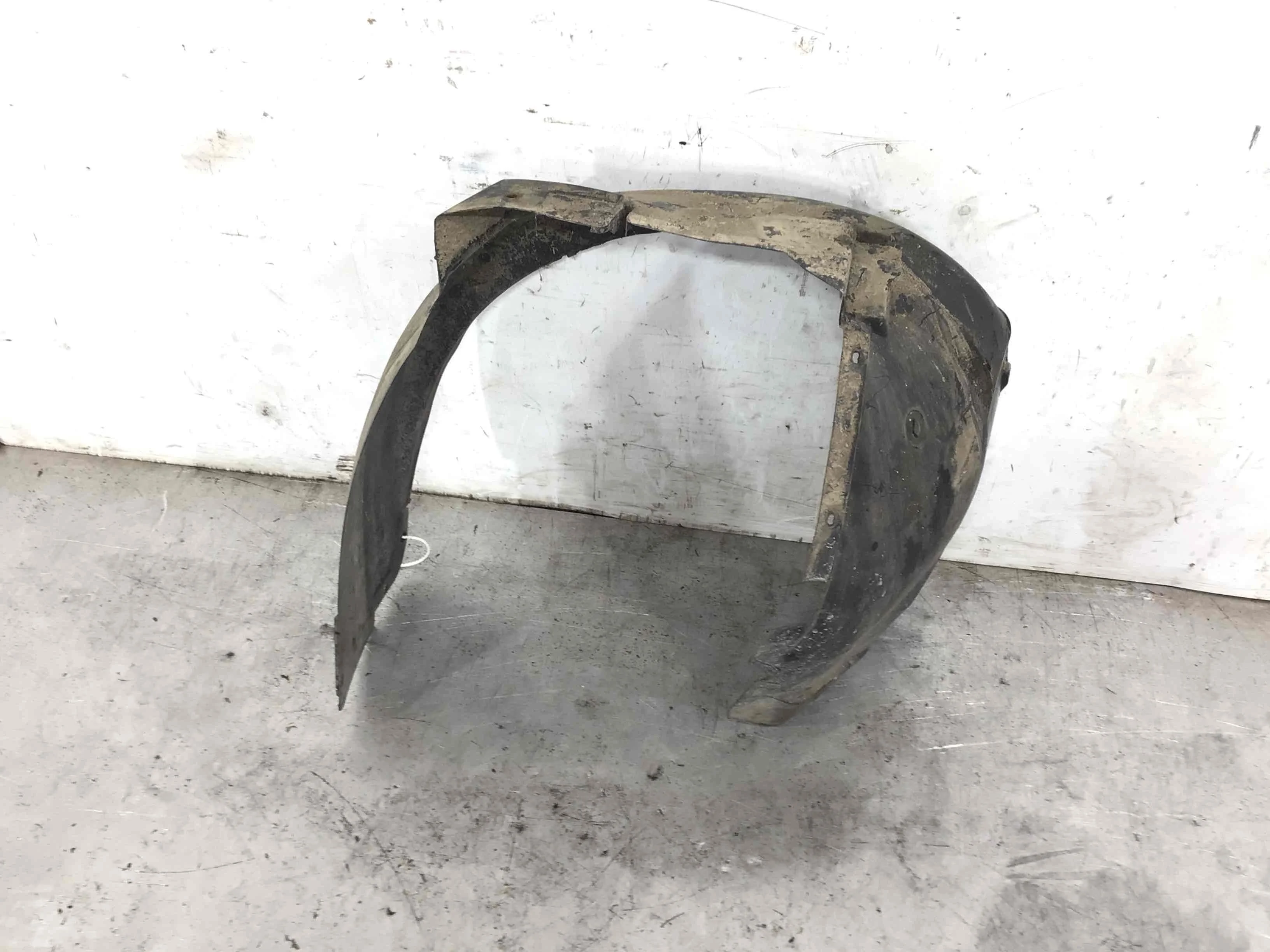 Защита арок передняя левая (подкрылок) Audi A4 B5 [рестайлинг] (1999-2001) дизель 1.9 TDI Механика Универсал