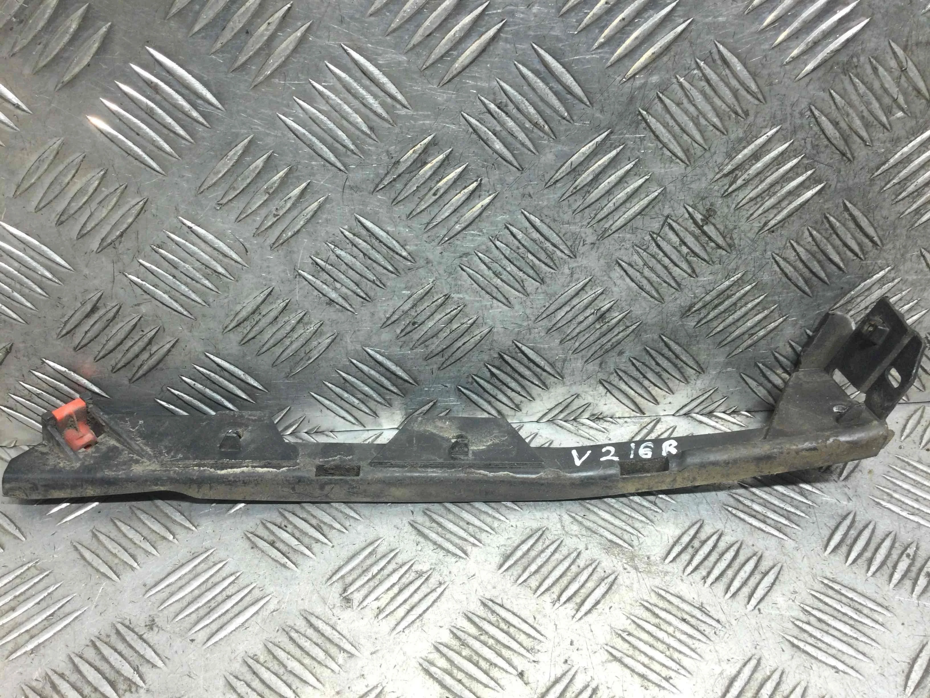 Кронштейн крепления бампера переднего Opel Vectra C (2002-2005) дизель 2.2 dT Механика Универсал