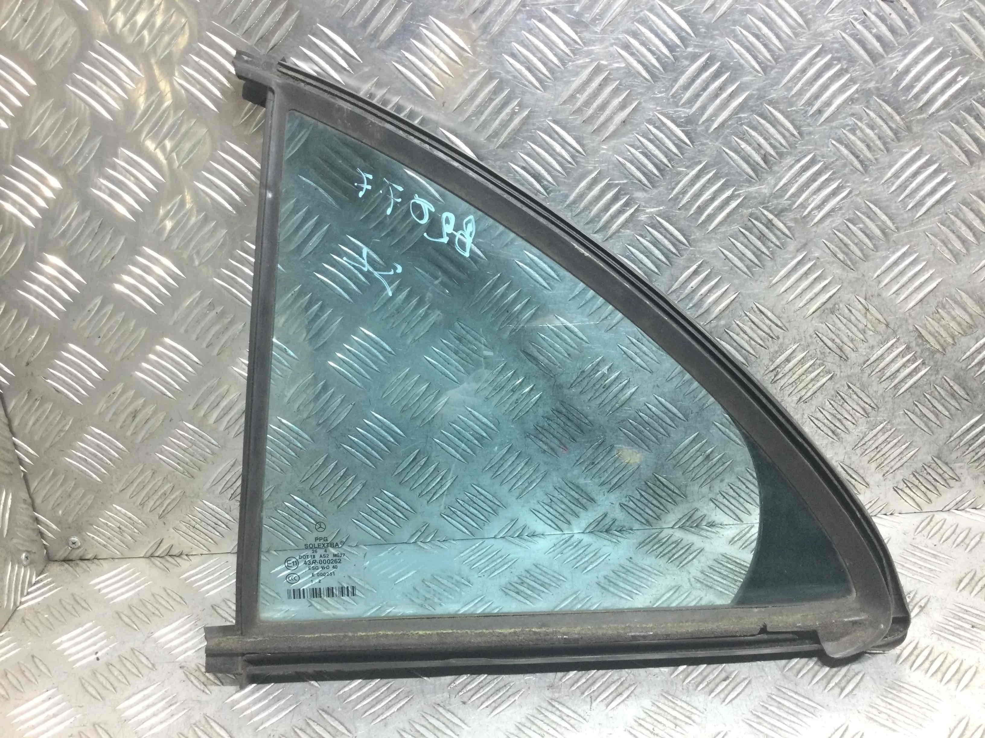 Форточка задняя левая Mercedes E-klasse E-klasse (W211) 2002 - 2009 дизель 3.2 CDI Автомат Седан