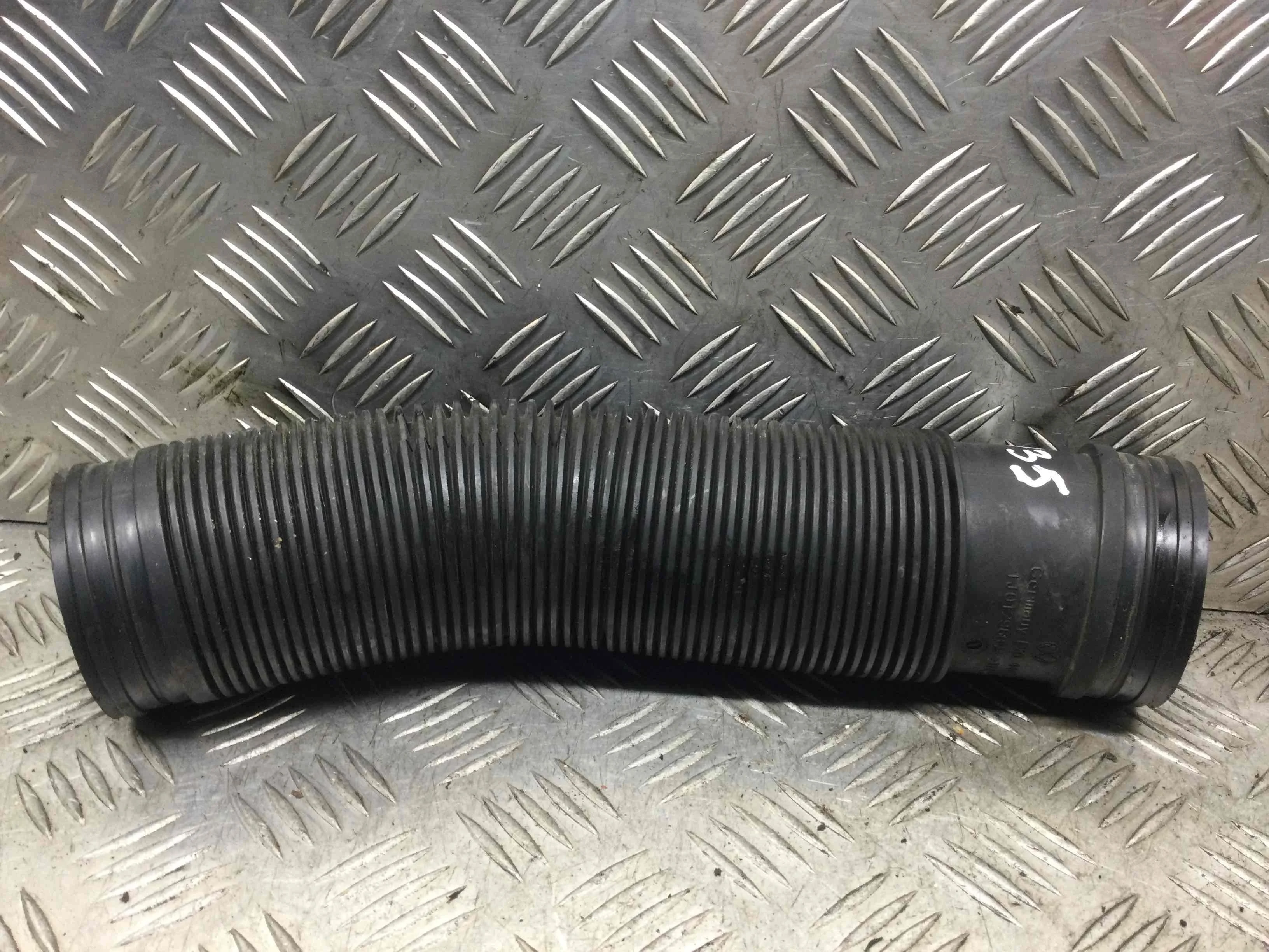 Патрубок воздушного фильтра Volkswagen Bora Bora (1J) 1998 - 2005 дизель 1.9 TDI Механика Седан