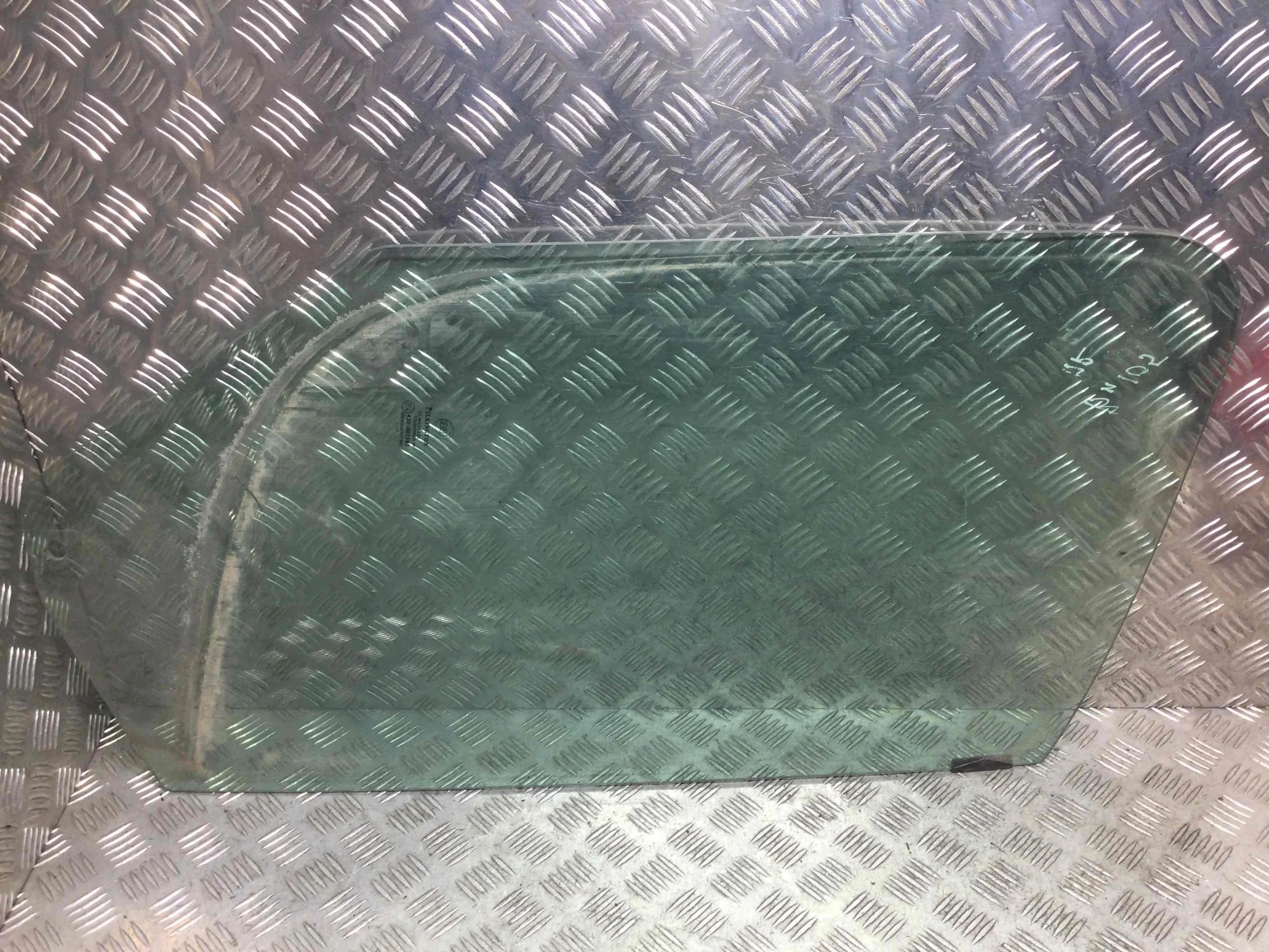 Стекло двери передней правой Citroen Jumper Jumper II 2006 - 2012 дизель 2.2 HDI Механика Микроавтобус