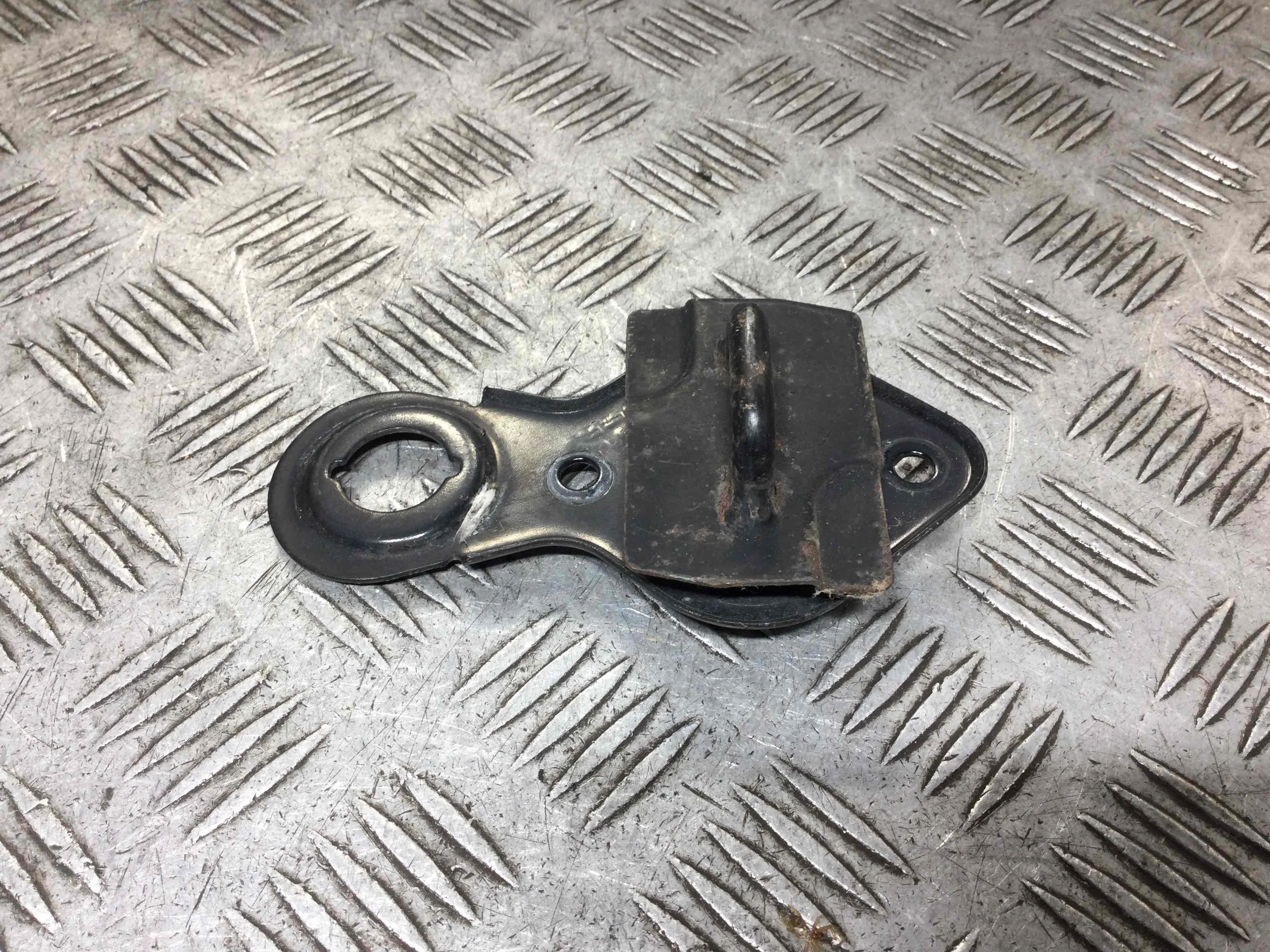 Замок капота Mercedes ML W164 [рестайлинг] (2008-2011) дизель 3.0