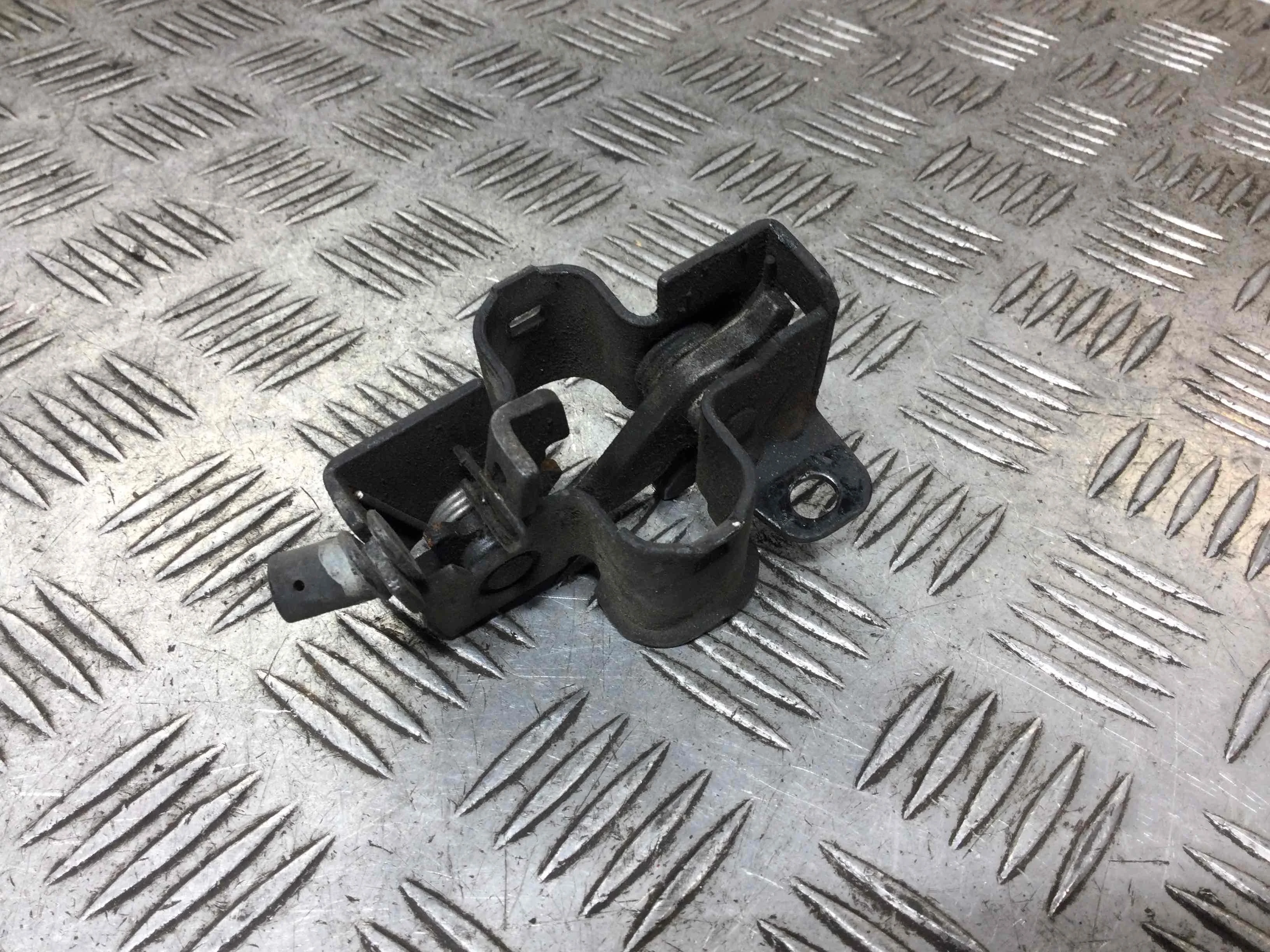 Замок капота Mercedes C-klasse W203/S203/CL203 [рестайлинг] (2004-2007) бензин 2.6  Автомат Седан