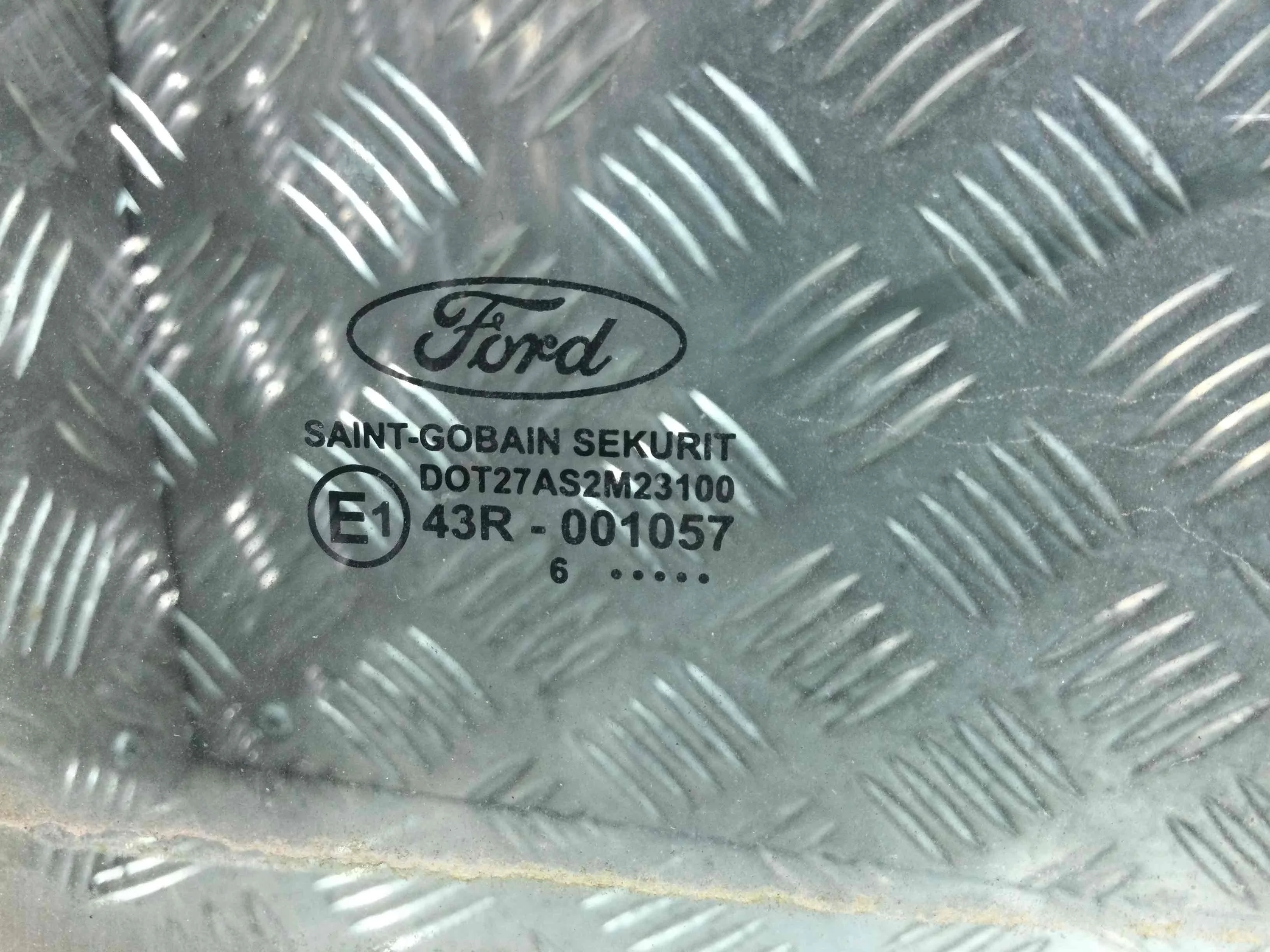 Стекло двери задней левой Ford C-MAX 1 поколение (2003-2007) бензин 1.8 i Механика Минивэн