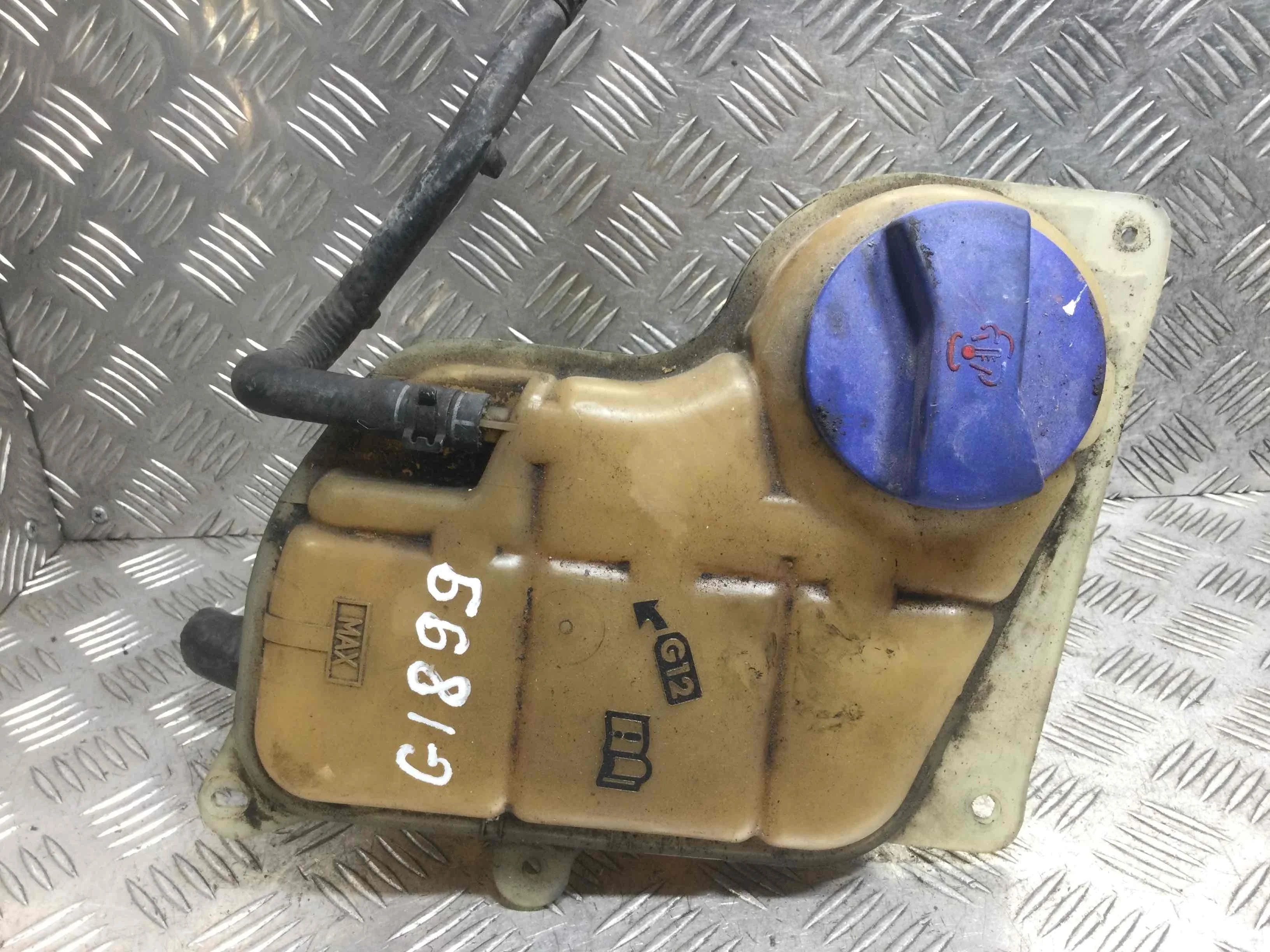 Бачок расширительный Audi A4 B5 [рестайлинг] (1999-2001) бензин 1.6 i Механика Универсал