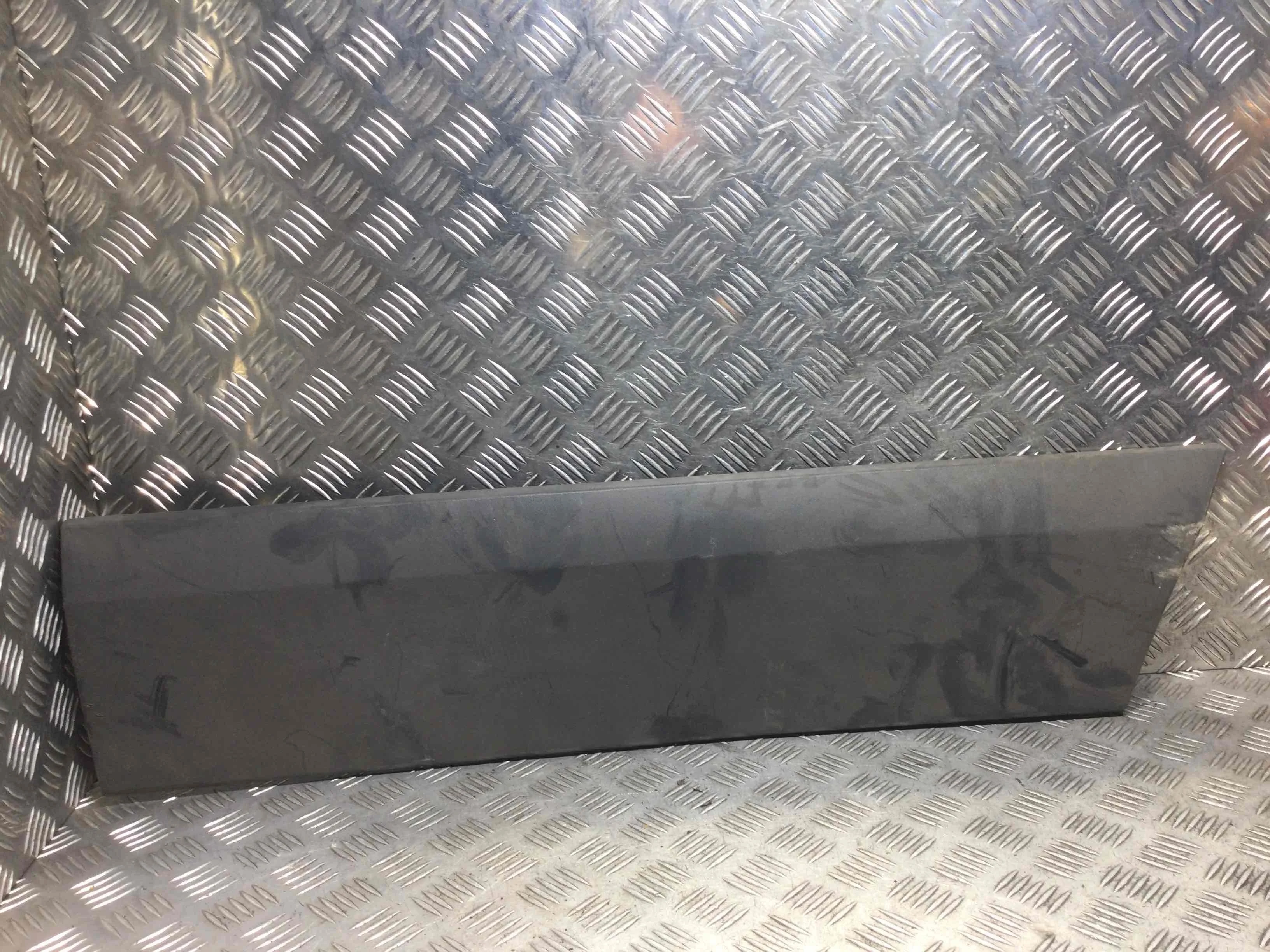 Молдинг двери передней правой Mercedes Sprinter Sprinter II (w906) 2006 - 2017 дизель 2.2 CDI Механика Микроавтобус