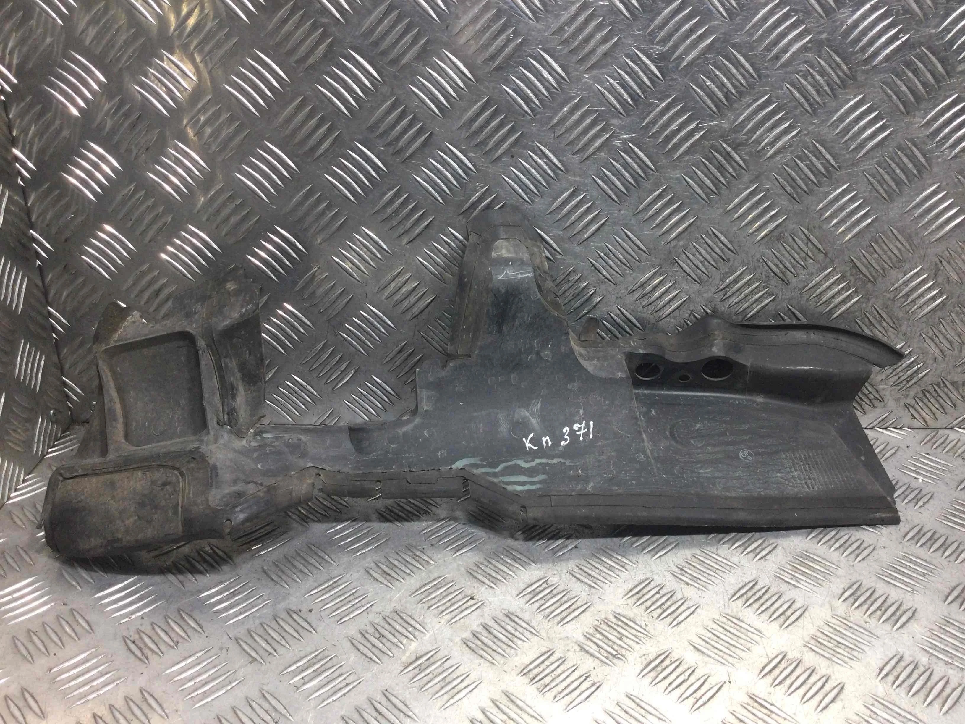 Воздуховод BMW X5 E53 (1999-2003) бензин 3.0 i Автомат Внедорожник