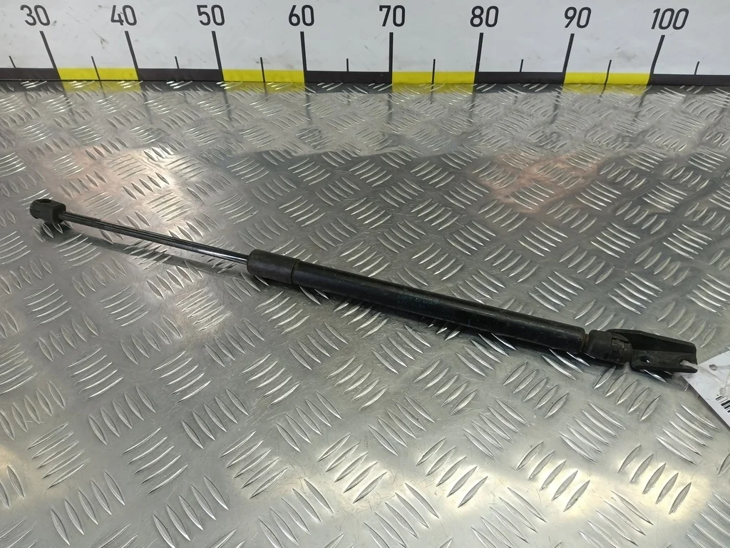 Амортизатор крышки багажника MITSUBISHI OUTLANDER