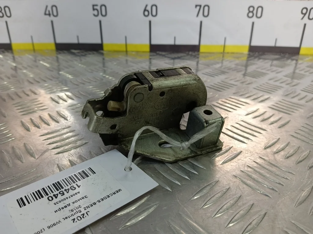 Замок двери распашной правый MERCEDES-BENZ Sprint