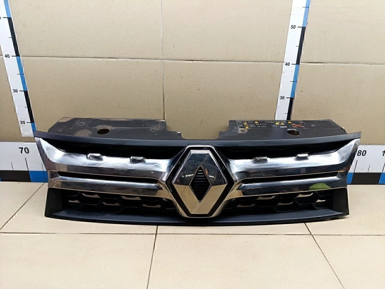 Решетка радиатора Duster 2012>