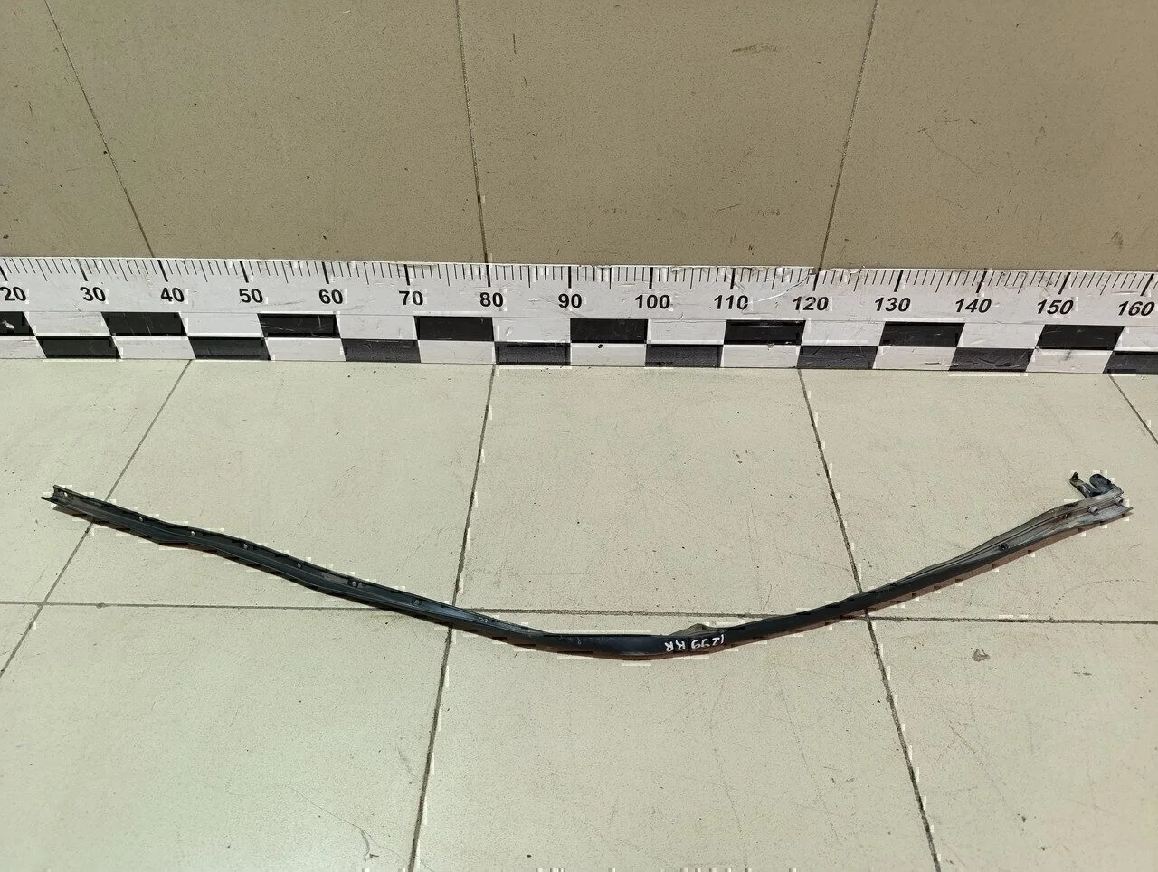 Уплотнитель двери Duster 2012>